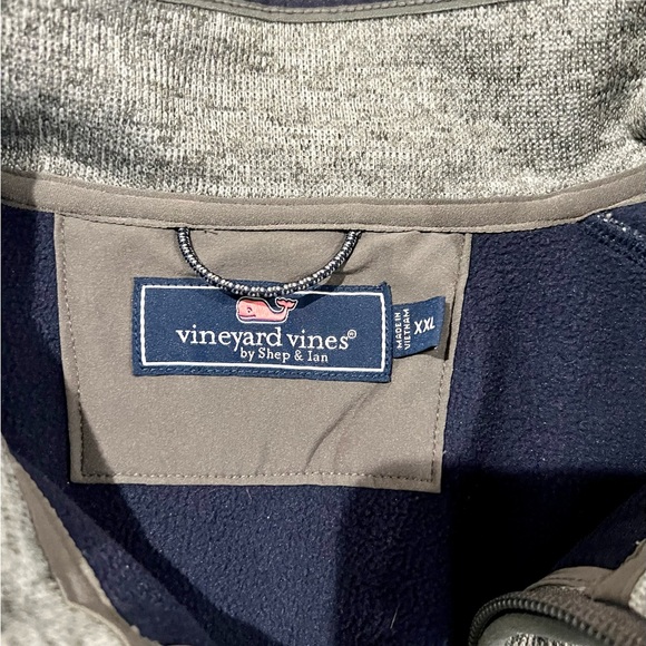 XXL 1/4 zip Vineyard Vines pullover - Picture 2 of 2